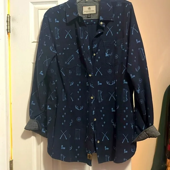Legendary Whitetails bow, arrows, antler shirt, women’s XL - Picture 1 of 1